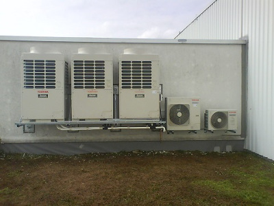 Außengeräte Büro- und Technikräume Gewerbegebiet in Queis